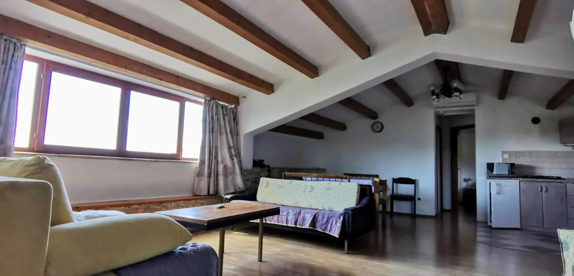 Holiday Home Pola 0*,